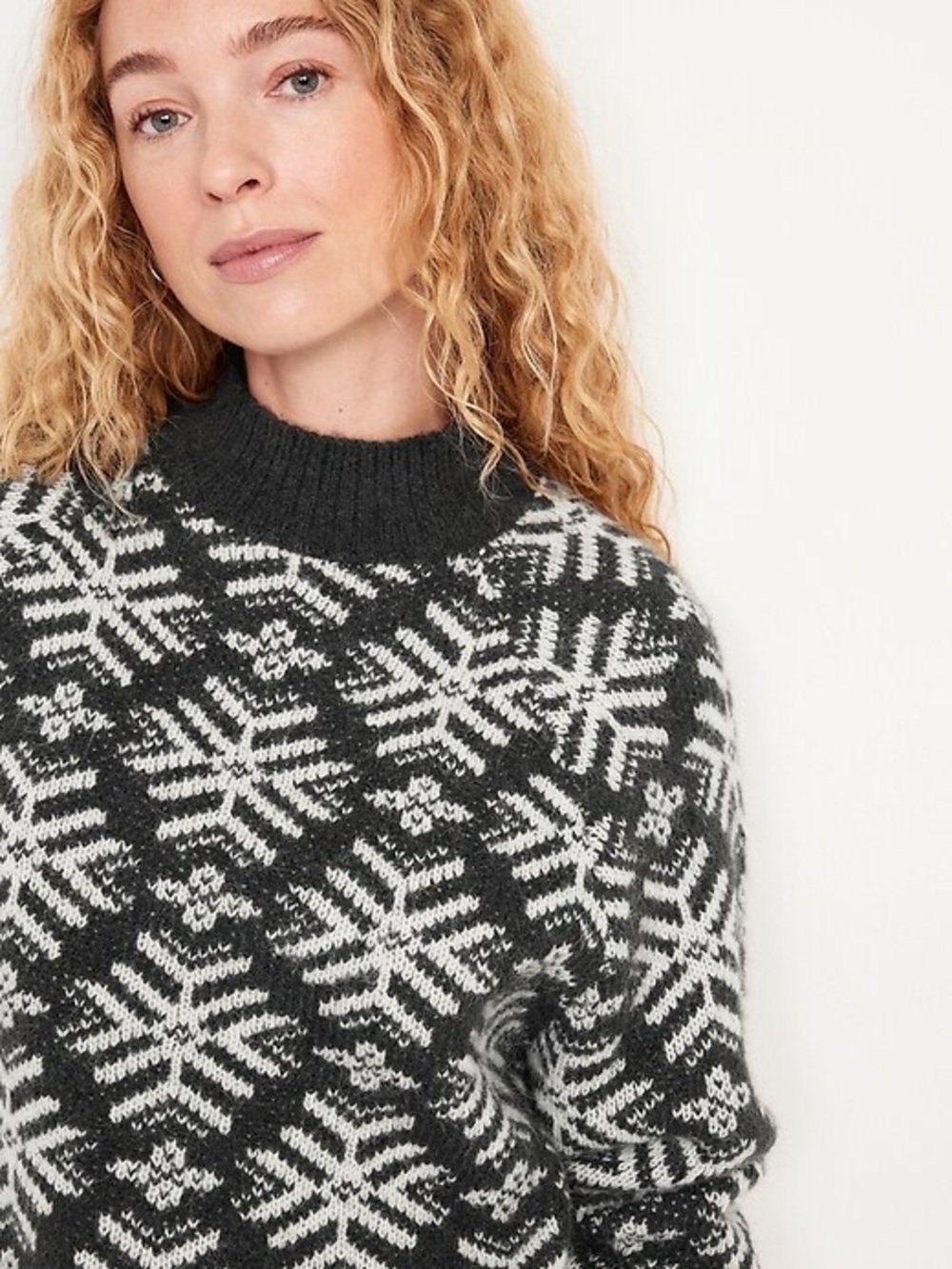 Old Navy Holiday Print Mock Neck Sweater Gray Snowflake Size M New